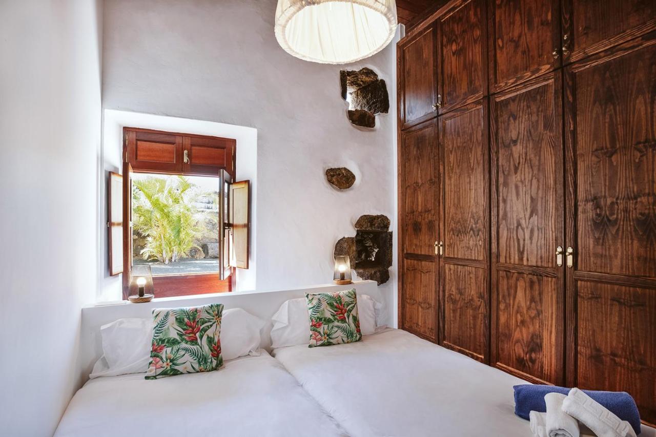 Hotelito Rural Flor De Timanfaya Тинахо Экстерьер фото