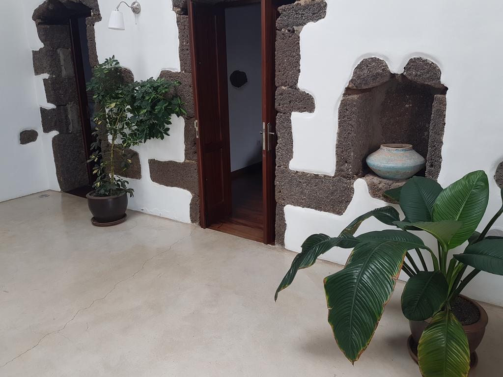 Hotelito Rural Flor De Timanfaya Тинахо Экстерьер фото