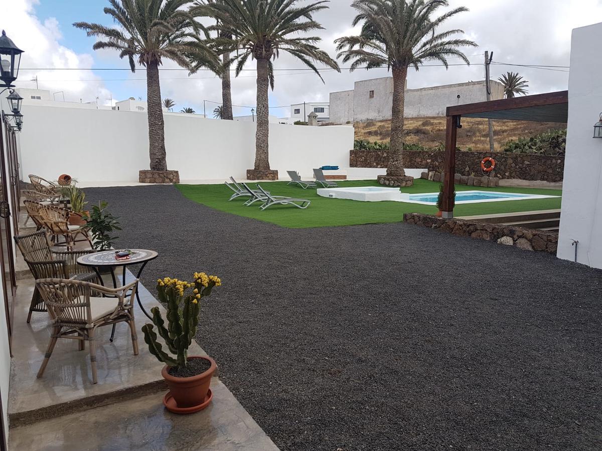 Hotelito Rural Flor De Timanfaya Тинахо Экстерьер фото