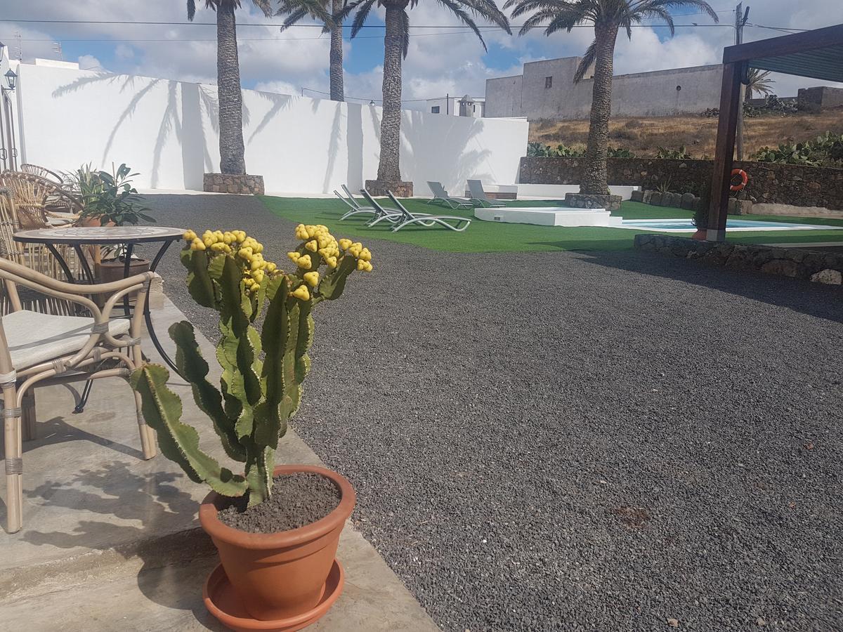 Hotelito Rural Flor De Timanfaya Тинахо Экстерьер фото