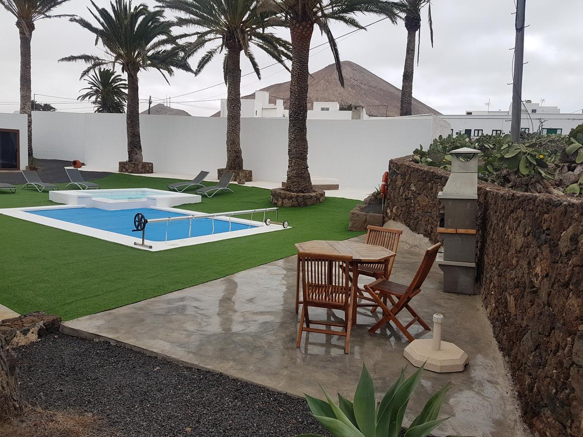 Hotelito Rural Flor De Timanfaya Тинахо Экстерьер фото